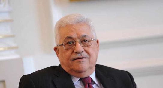 الرئيس الفلسطيني محمود عباس يعزي عائلة أحد ضحايا انفجار سوق الزاوية